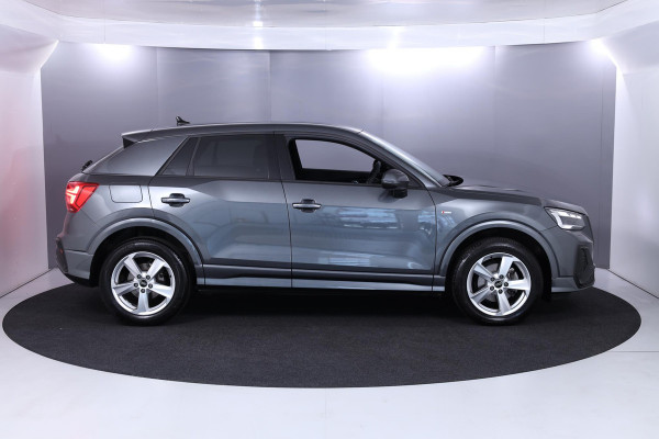 Audi Q2 35 TFSI S-Line 150 pk S-tronic | Verlengde garantie | Navigatie | Parkeersensoren achter | Adaptieve cruise control | Matrix LED koplampen |