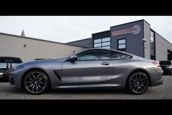 BMW 8 Serie 840i xDrive High Executive M-pakket | Carbon | 2023 Navi | Adaptieve cruise | Head up display | Nieuwprijs €156.000,-