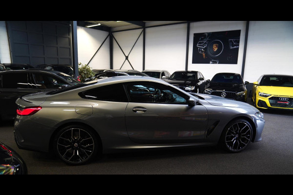 BMW 8 Serie 840i xDrive High Executive M-pakket | Carbon | 2023 Navi | Adaptieve cruise | Head up display | Nieuwprijs €156.000,-