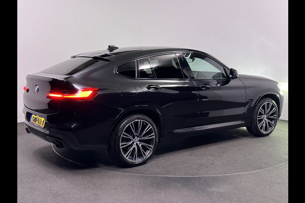 BMW X4 xDrive20i M Sport Shadow Line Dealer O.H | 360 Camera | Stuurverwarming | Lederen Sportstoelen | Apple Carplay | 21"L.M | Navi Pro | DAB |