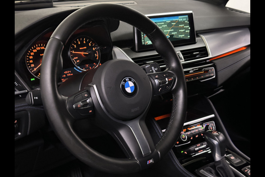 BMW 2 Serie Gran Tourer 218i M Sport 7 Persoons | Alcantara Sportstoelen | Navi Pro | Head Up | Stoelverwarming | Cruise Control | El. Achterklep | 17 "L.M |
