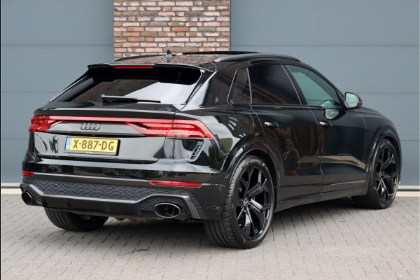 Audi Q8 4.0 TFSI RSQ8 Quattro Aut8 | 600pk | Audi Garantie | Keramisch | Carbon | B&O | Adaptive Cruise Control | Trekhaak | Panoramadak | Verwarmd Stuurwiel | Massage | Memory | Standkachel | Ventilatie | HUD |