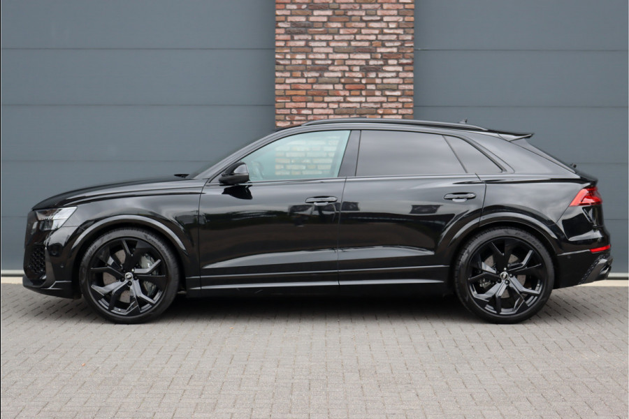 Audi Q8 4.0 TFSI RSQ8 Quattro Aut8 | 600pk | Audi Garantie | Keramisch | Carbon | B&O | Adaptive Cruise Control | Trekhaak | Panoramadak | Verwarmd Stuurwiel | Massage | Memory | Standkachel | Ventilatie | HUD |