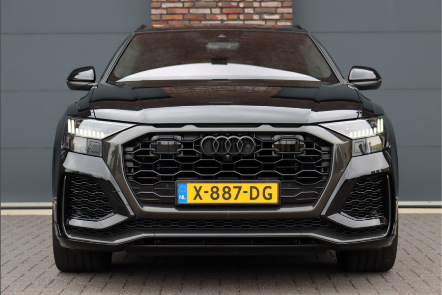 Audi Q8 4.0 TFSI RSQ8 Quattro Aut8 | 600pk | Audi Garantie | Keramisch | Carbon | B&O | Adaptive Cruise Control | Trekhaak | Panoramadak | Verwarmd Stuurwiel | Massage | Memory | Standkachel | Ventilatie | HUD |