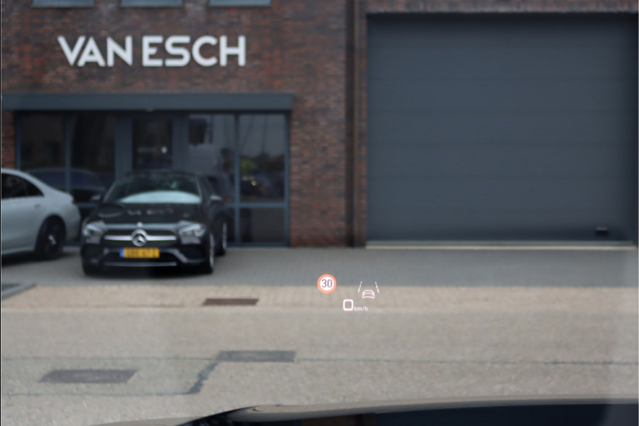 Audi Q8 4.0 TFSI RSQ8 Quattro Aut8 | 600pk | Audi Garantie | Keramisch | Carbon | B&O | Adaptive Cruise Control | Trekhaak | Panoramadak | Verwarmd Stuurwiel | Massage | Memory | Standkachel | Ventilatie | HUD |