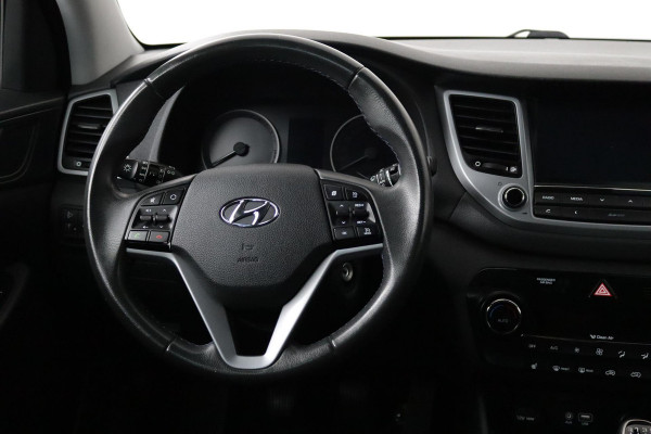 Hyundai Tucson 1.6 GDi Comfort (TREKHAAK, CAMERA, STOELVERWARMING, NAVIGATIE, PDC, CRUISE, NL-AUTO, GOED ONDERHOUDEN)
