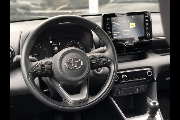 Toyota Yaris 1.5 VVT-i Dynamic Plus | Apple CarPlay/Android auto, Stoel + Stuurverwarming, Lichtsensor, Regensensor, Lichtmetalen velgen