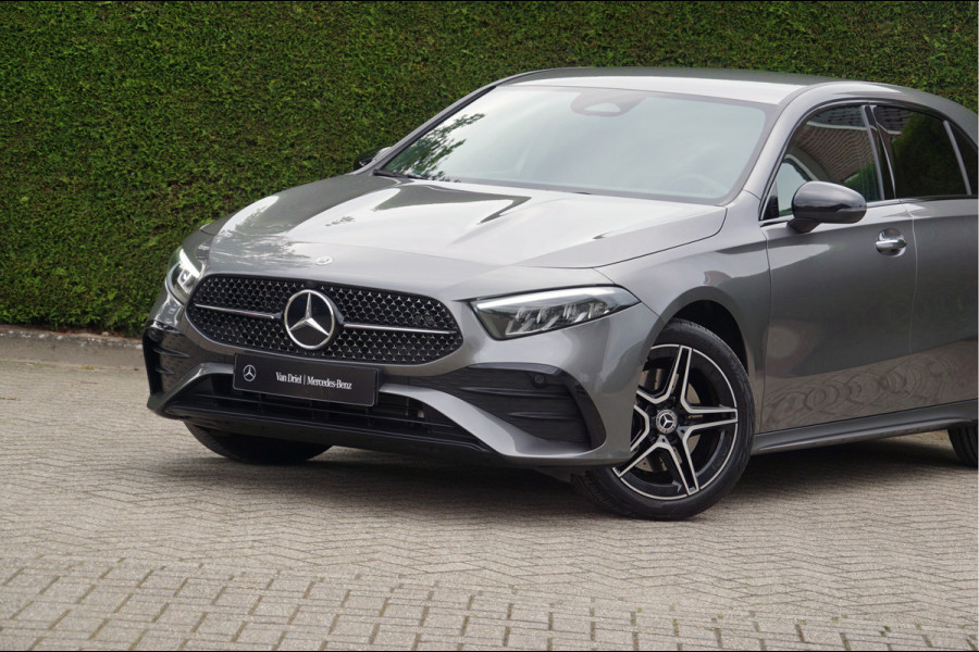 Mercedes-Benz A-Klasse A 250 e AMG Line Night Facelift | Trekhaak Keyless-Go Sfeerverlichting