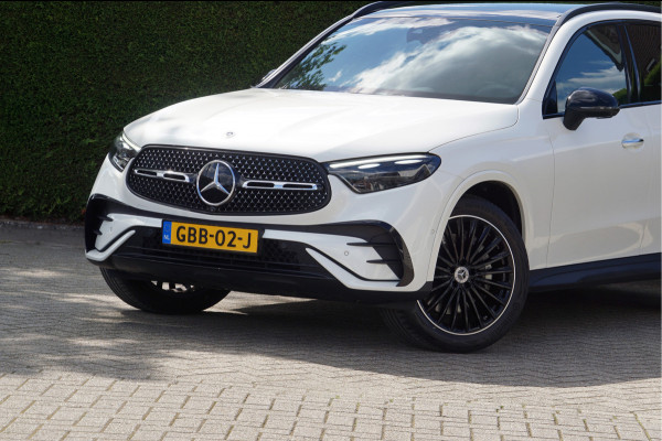 Mercedes-Benz GLC GLC 400 e 4M AMG Line | Achterasbesturing Luchtvering Pano Trekhaak Head-Up Distronic