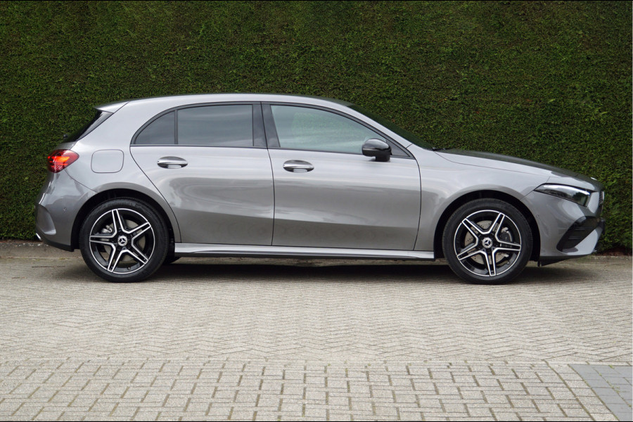 Mercedes-Benz A-Klasse A 250 e AMG Line Night Facelift | Trekhaak Keyless-Go Sfeerverlichting