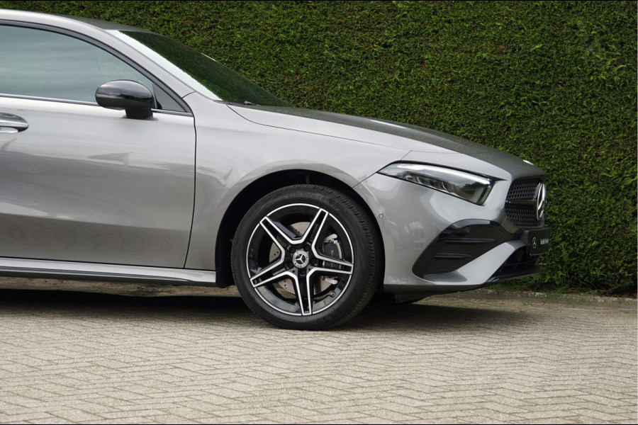 Mercedes-Benz A-Klasse A 250 e AMG Line Night Facelift | Trekhaak Keyless-Go Sfeerverlichting