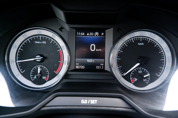 Škoda Octavia Combi 1.5 TSI Greentech Business Edition Plus | LED | Navi | Camera | Trekhaak | Standkachel