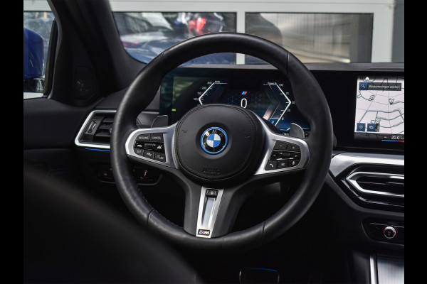 BMW 3-serie 330e xDRIVE | M-SPORT | SHADOW-LINE | ACTIVE CRUISE | FULL-LED | FULL-STYLING | TREKHAAK | MEMORY SEATS | HARMAN/KARDON | CAMERA