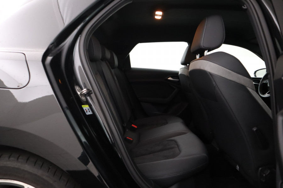 Audi A1 Sportback 30 TFSI Pro Line S-line S-line, Navigatie, Camera, Virtual cockpit