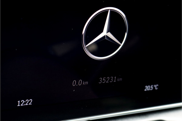 Mercedes-Benz C-Klasse Estate 300 e AMG Line Aut9 | Panoramadak | Distronic+ | Massage | Trekhaak | Nightpakket | Surround Camera | Stuurwielverwarming | Leder | Rijassistentiepakket+ | Digital Light |