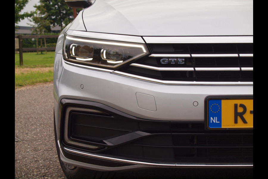 Volkswagen Passat Variant 1.4 TSI PHEV GTE Business | Camera | Apple Carplay | Cruise Control | Trekhaak |