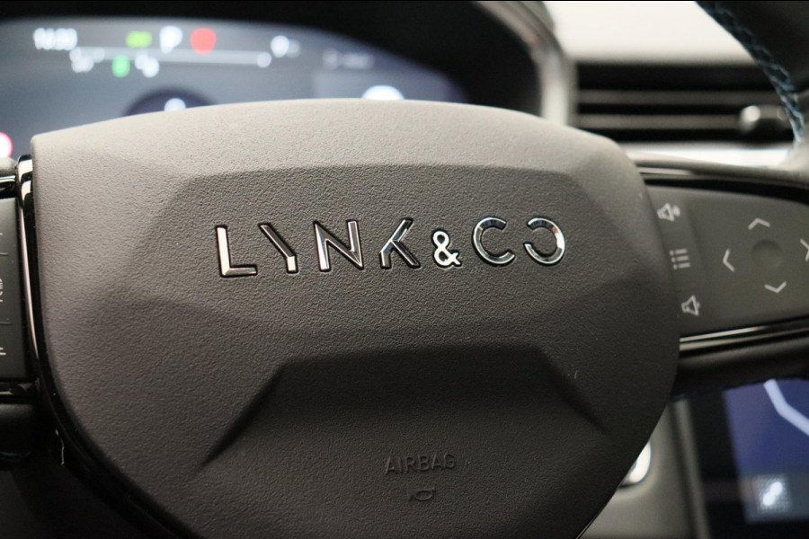 Lynk & Co 01 1.5 261PK Plug-in Hybrid TREKHAAK *360° Camera* Pano/dak Apple/Carplay Adaptive/Cruise