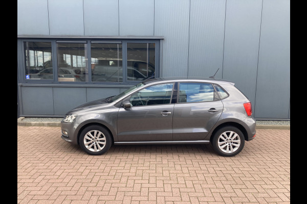 Volkswagen Polo 1.2 TSi 90pk Comfortline 5-drs. NAVI/CARPLAY/CRUISE/PDC/15INCH