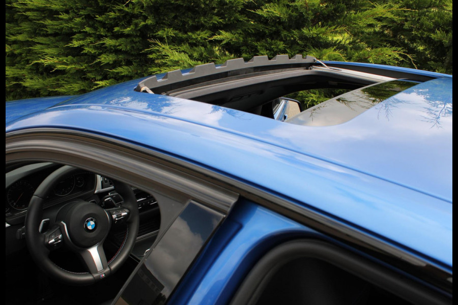 BMW 3-serie 320i M Sport ShadowLine Executive Schuifdak Estoril !!NIEUWBINNEN!!