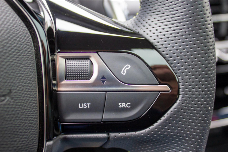 Peugeot 208 1.2 PureTech GT automaat 131pk | Prijs rijklaar incl. 12 mnd garantie | Navi Camera Panodak Cruise DAB Apple/Android