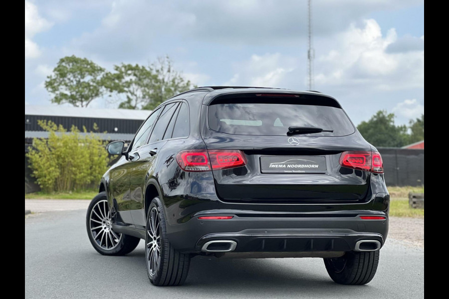 Mercedes-Benz GLC 300e 4MATIC 9G-Tronic AMG Panoramadak|Camera 360°|Keyless-Go|Sfeerverlichting|Digitaal cockpit|Elektr. verst. stoelen|Night Pakk