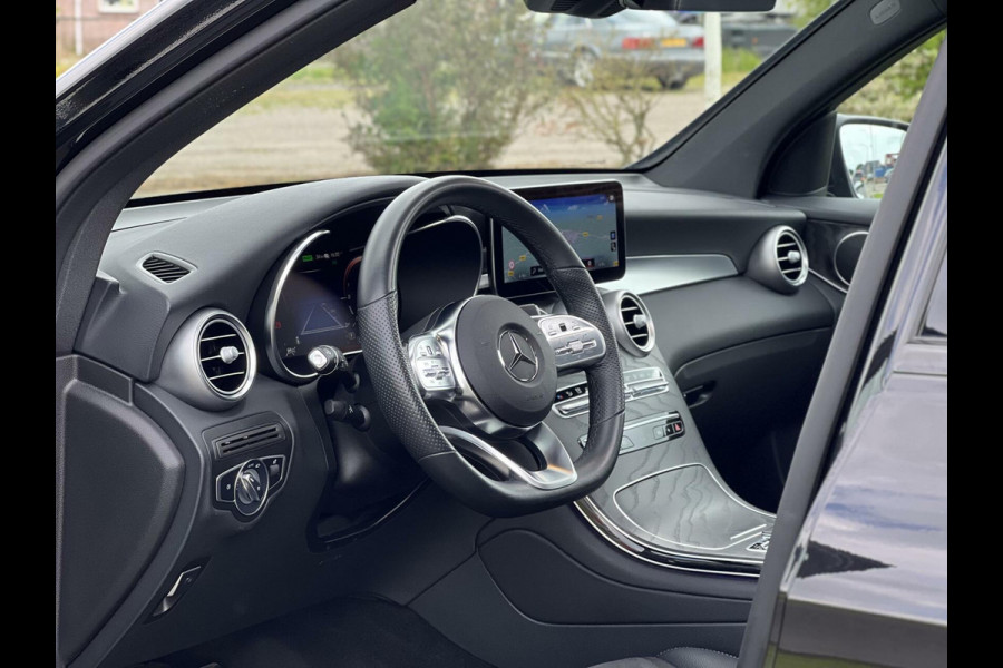 Mercedes-Benz GLC 300e 4MATIC 9G-Tronic AMG Panoramadak|Camera 360°|Keyless-Go|Sfeerverlichting|Digitaal cockpit|Elektr. verst. stoelen|Night Pakk
