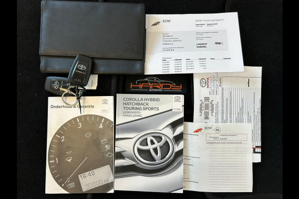 Toyota Corolla Touring Sports 1.8 Hybrid First Edition Apple CarPlay Rijklaarprijs!