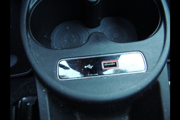Fiat 500 Hybrid Sport | Apple CarPlay | Climate Control | Cruise Control
