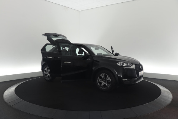 DS DS 3 Crossback PureTech 100 Montmartre | Parkeersensoren | Apple Carplay | Allseason Banden | Navigatie | Climate Control