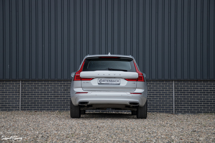 Volvo XC60 2.0 T4 Inscription | Adaptieve cruise | Zwenkbare trekhaak | Camera | Lane assist |