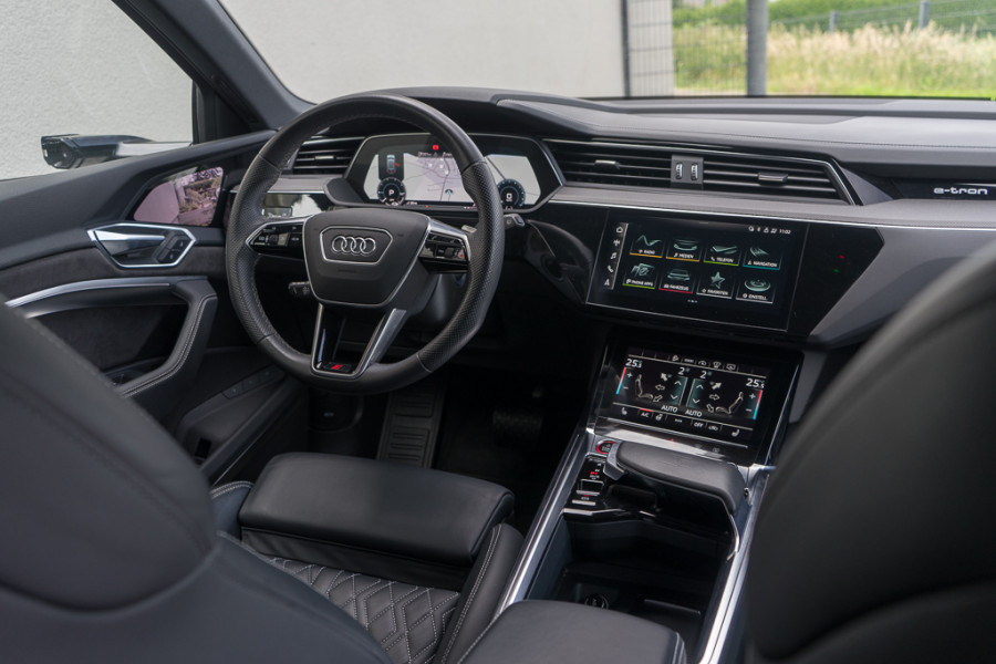 Audi e-tron S Quattro 371 kW / Incl. BTW/ Luchtvering/ Standkachel/ Bang & Olufsen Sound System/ Panoramadak/ 371kW (504PK)