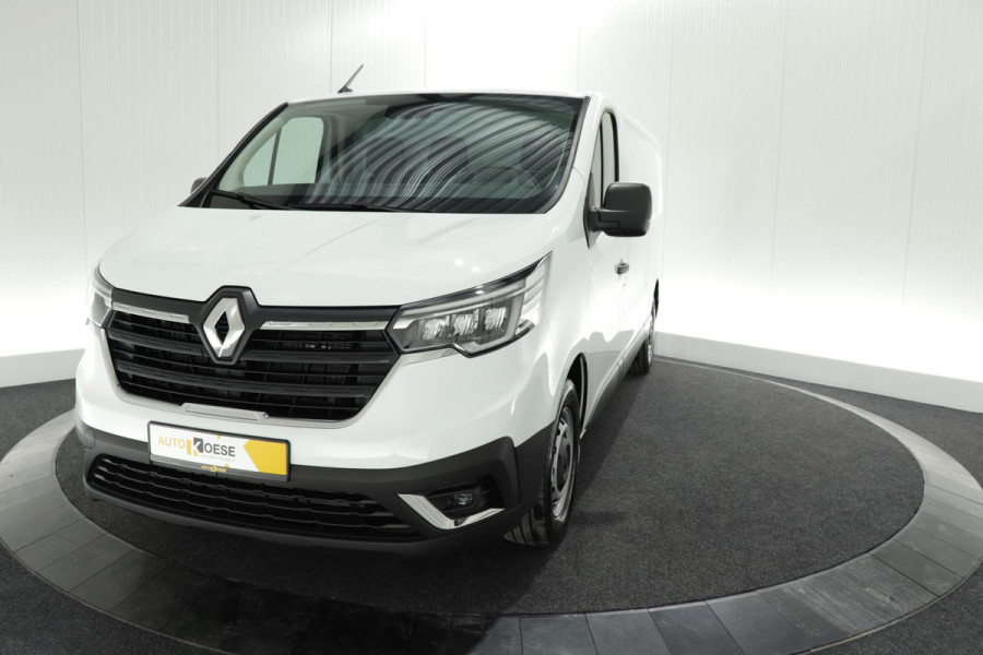 Renault Trafic 2.0 dCi 150 T30 L2H1 Comfort | Parkeersensoren | Vloerplaat | Airco | Navigatie | Apple Carplay