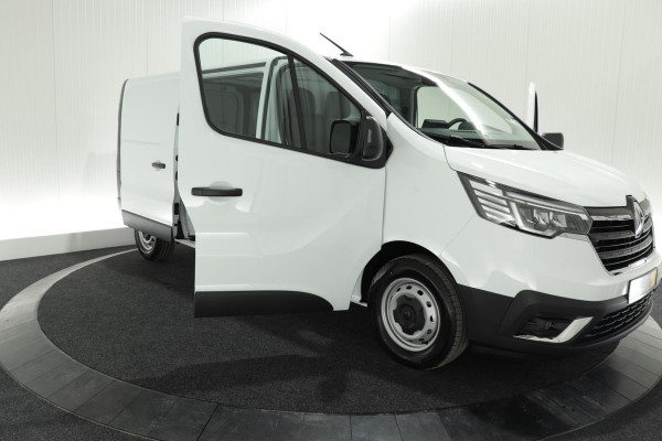 Renault Trafic 2.0 dCi 150 T30 L2H1 Comfort | Parkeersensoren | Vloerplaat | Airco | Navigatie | Apple Carplay