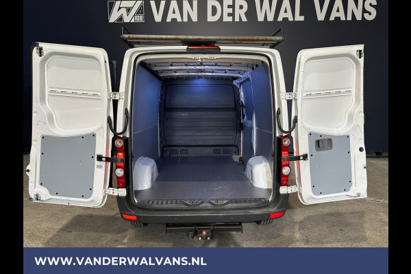 Volkswagen Crafter 2.0 TDI L1H1 Airco | Imperiaal | Trap | Trekhaak | Navigatie | Cruisecontrol | Parkeersensoren Chauffeursstoel, Bijrijdersbank