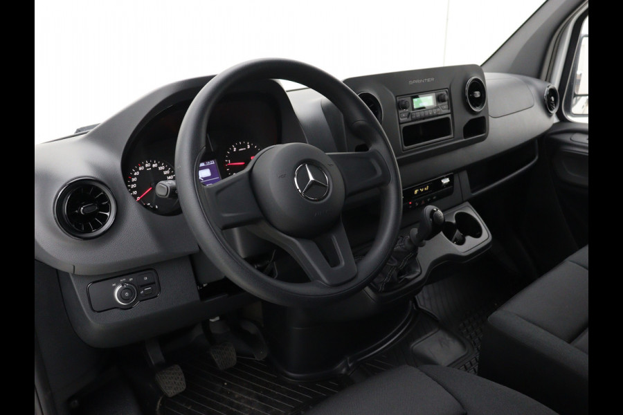 Mercedes-Benz Sprinter 317 1.9 CDI L3H2 NIEUW 2024 Direct Leverbaar Led koplampen Airco Bluetooth Geveerde Chauffeursstoel 24 maanden Mercedes-Benz Cer