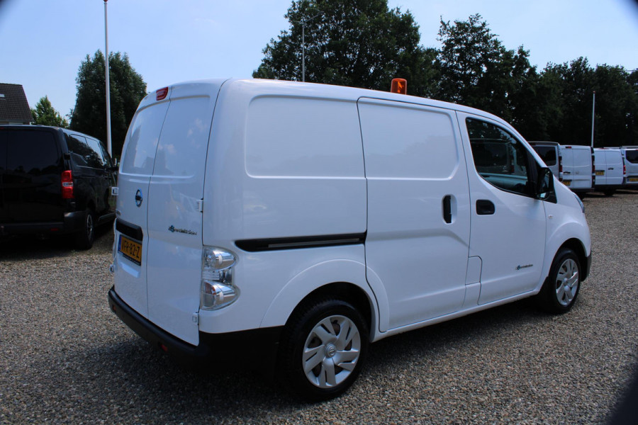 Nissan E-NV200 80KW, Accu 40 kWh, Airco, Automaat