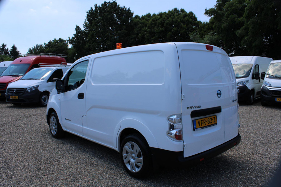 Nissan E-NV200 80KW, Accu 40 kWh, Airco, Automaat