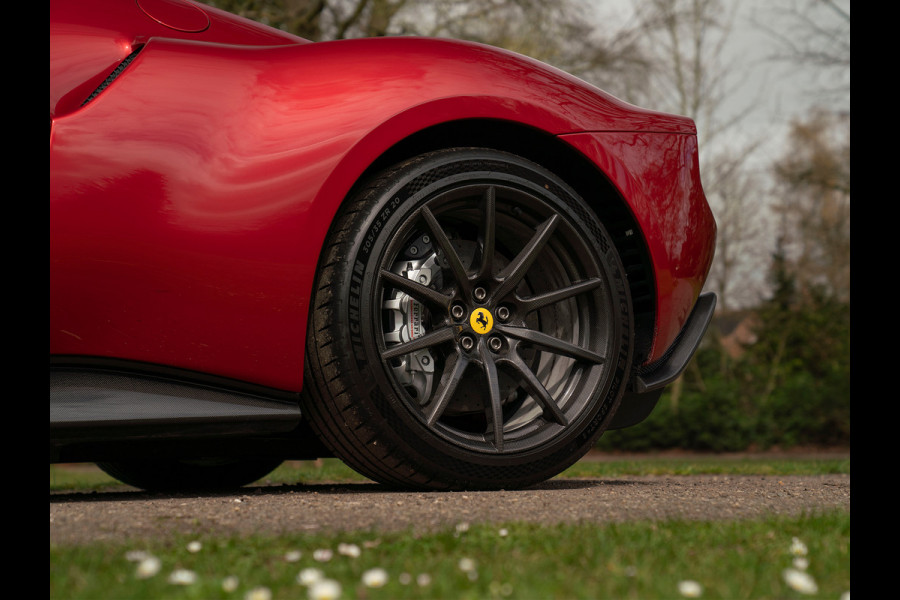 Ferrari 296 GTB 3.0 V6 | Assetto Fiorano | Carbon wheels | Rosso Imola | Full carbon! | CarPlay