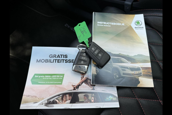 Škoda Kodiaq 1.5 TSI Business Edition Plus Panoramadak Climate Navigatie ParkAssist Achteruirijcamera