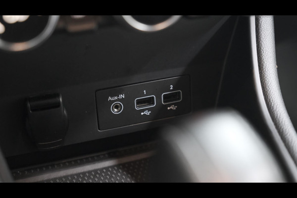 Renault Captur TCe 140 EDC Intens | Cruise Control Adaptief | Camera | Apple Carplay | Pack Winter