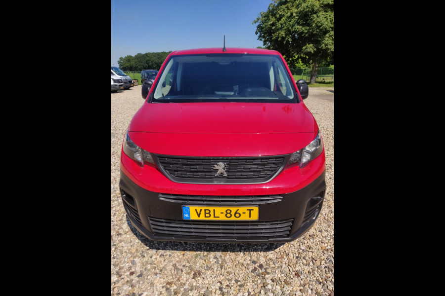 Peugeot Partner 1.5 BlueHDI Pro , euro 6 , Apk maart 2025 , Distributie vervangen , Leuke bus