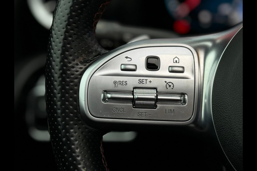 Mercedes-Benz A-Klasse 250 e Premium Plus Memory seats Panorama Sfeerverlichting Camera Parksens.