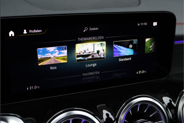 Mercedes-Benz EQB 300 4-MATIC AMG Line 67 kWh | Netto €38.500,- ex | Panoramadak | Camera | Widescreen | Keyless Go | Sfeerverlichting | Rijassistentiepakket | Stoelverwarming | Sierdelen met Achtergrondverlichting |