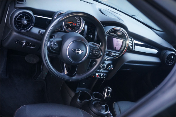 MINI Mini 1.5 Cooper Salt | Automaat | Stoelverwarming | PDC A. | Keyless | Airco | Cruise Control |