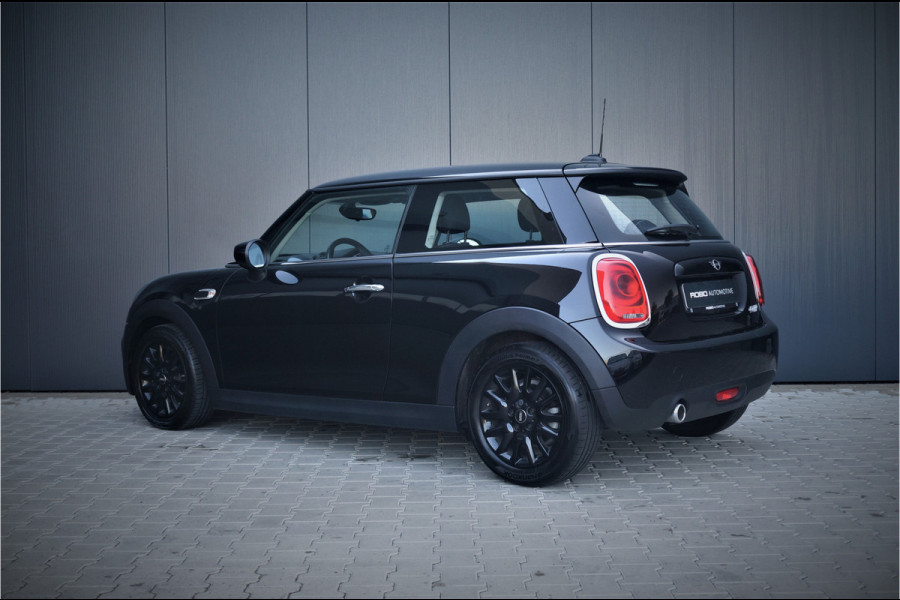 MINI Mini 1.5 Cooper Salt | Automaat | Stoelverwarming | PDC A. | Keyless | Airco | Cruise Control |