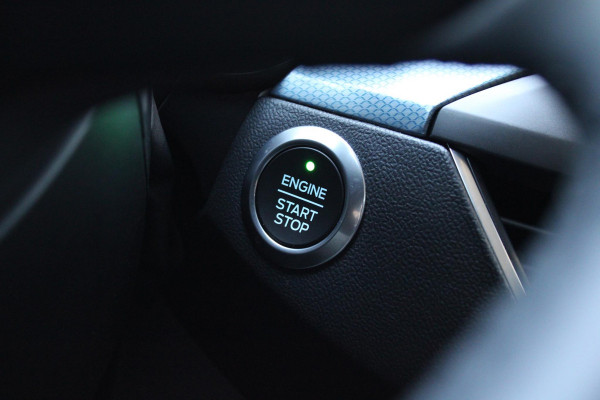 Ford FOCUS Wagon 1.0 EcoBoost Active Business | Electrische Trekhaak | Electrische Kofferbak | Adaptive Cruise Control | Full LED | Dealeronderhouden | Camera |