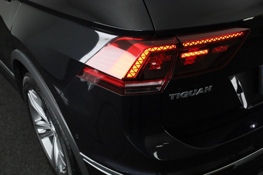 Volkswagen Tiguan 1.5 TSI ACT Highline Business R 150 pk DSG Automaat | Navigatie | Stoelverwarming | Digitaal Dash | Electrische achterklep