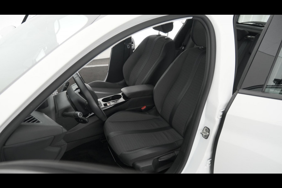 Peugeot 208 PureTech 100 Allure | Apple Carplay | Stoelverwarming | Parkeersensoren | Climate Control