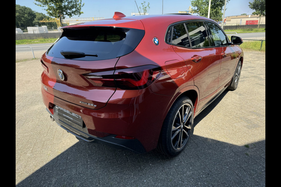 BMW X2 xDrive25e High Exe M-Sport, Harman/Kardon, Head-up, Panoramadak, Camera, Navi-Plus, DAB-Tuner . Een proefrit levert het bewijs. Neem contact op en we maken een afspraak!