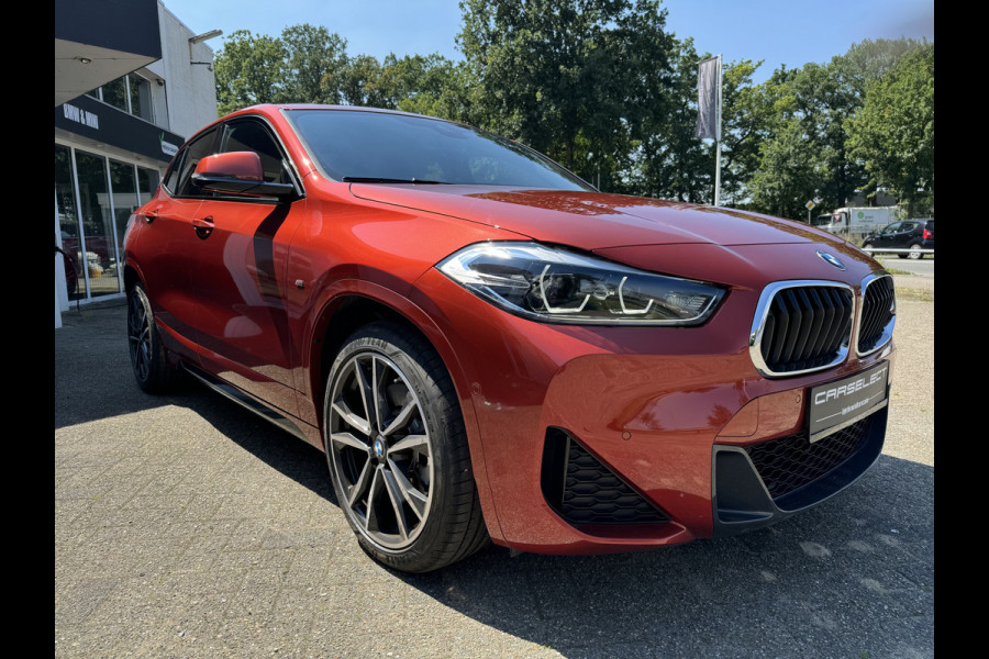 BMW X2 xDrive25e High Exe M-Sport, Harman/Kardon, Head-up, Panoramadak, Camera, Navi-Plus, DAB-Tuner . Een proefrit levert het bewijs. Neem contact op en we maken een afspraak!